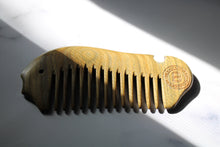 Load image into Gallery viewer, Green Sandalwood Comb | The Black Bottle Company
